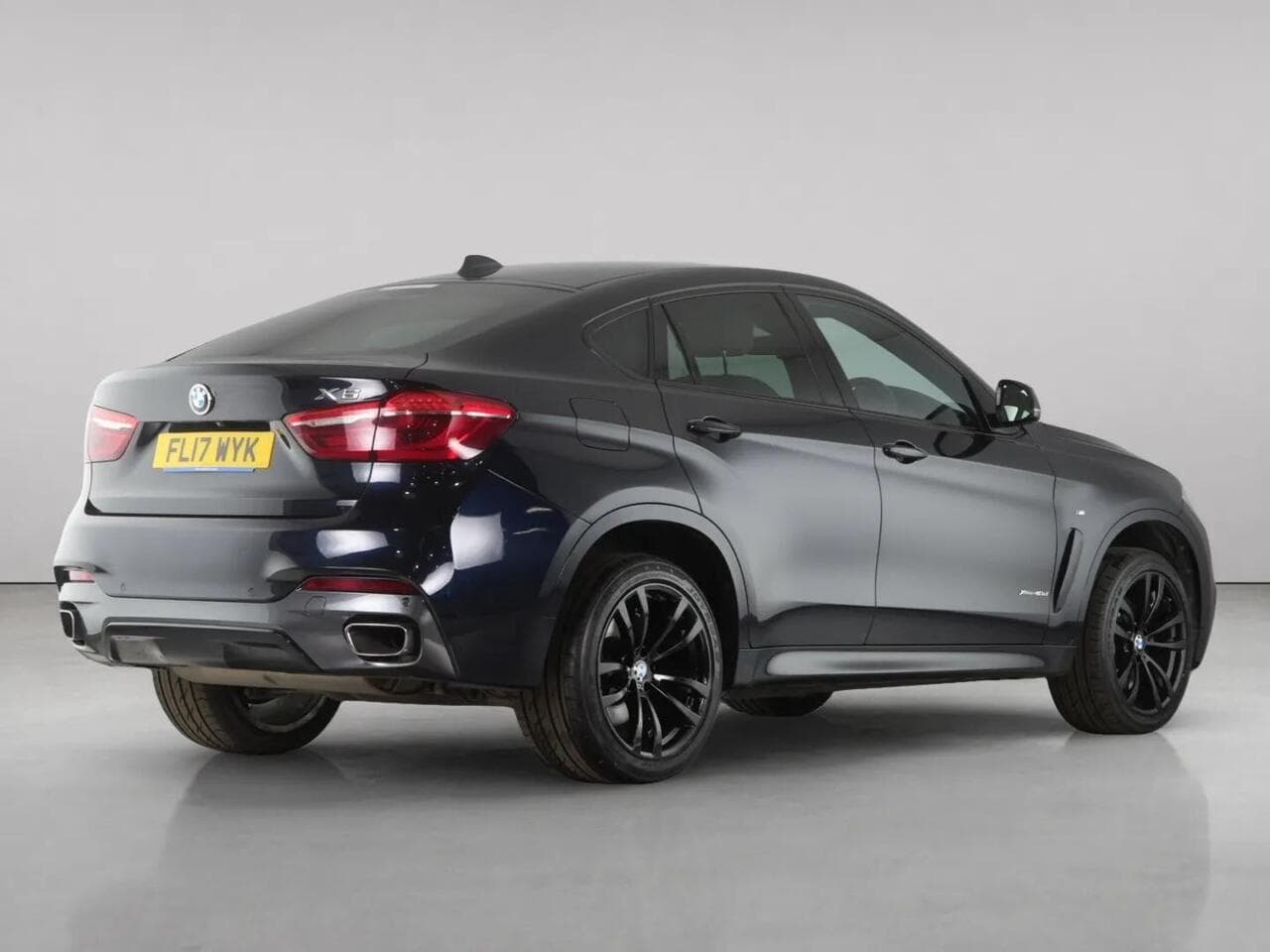 BMW X6 thumbnail Rear Right