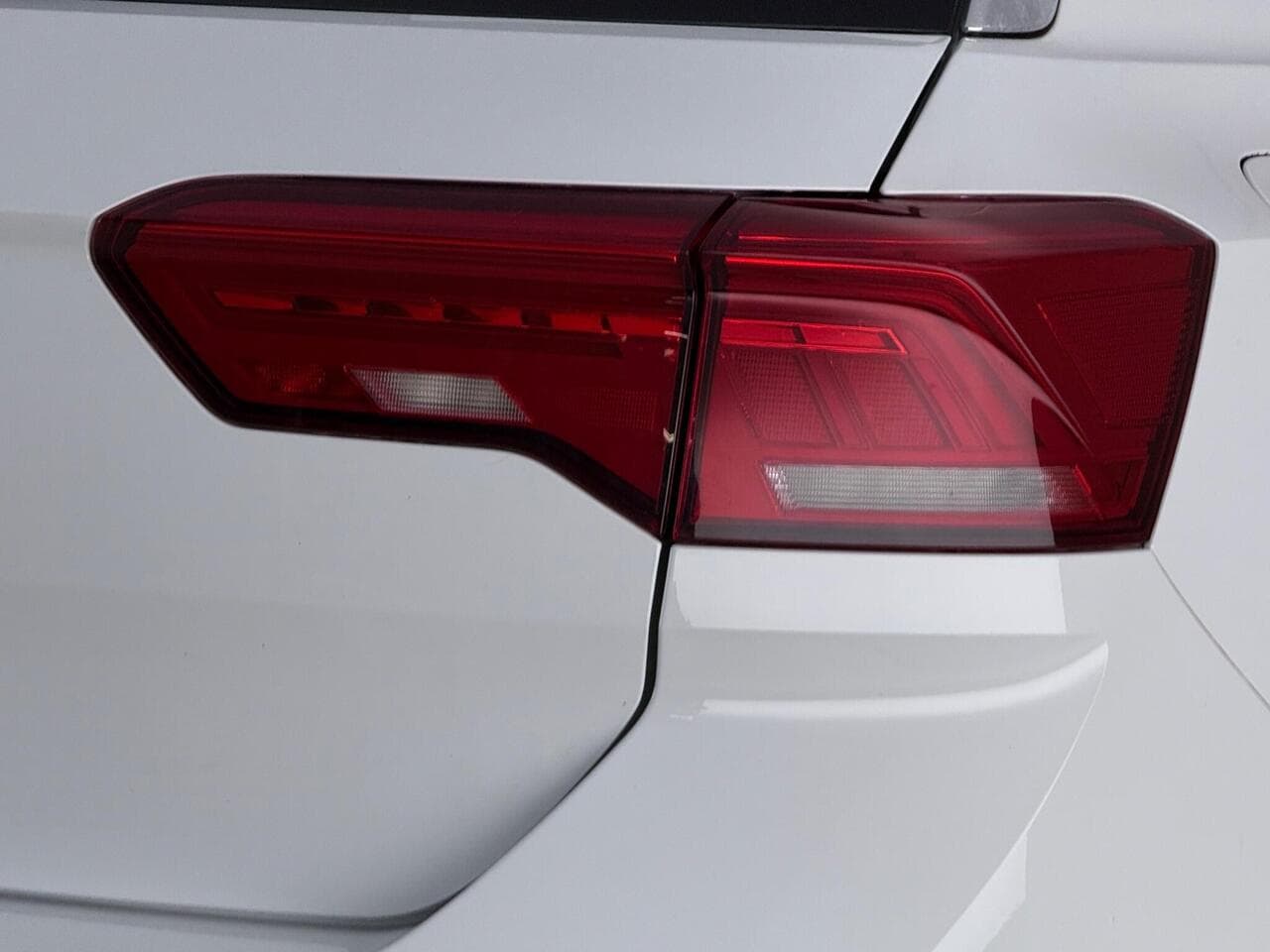 Volkswagen T-Roc thumbnail Lights Rear