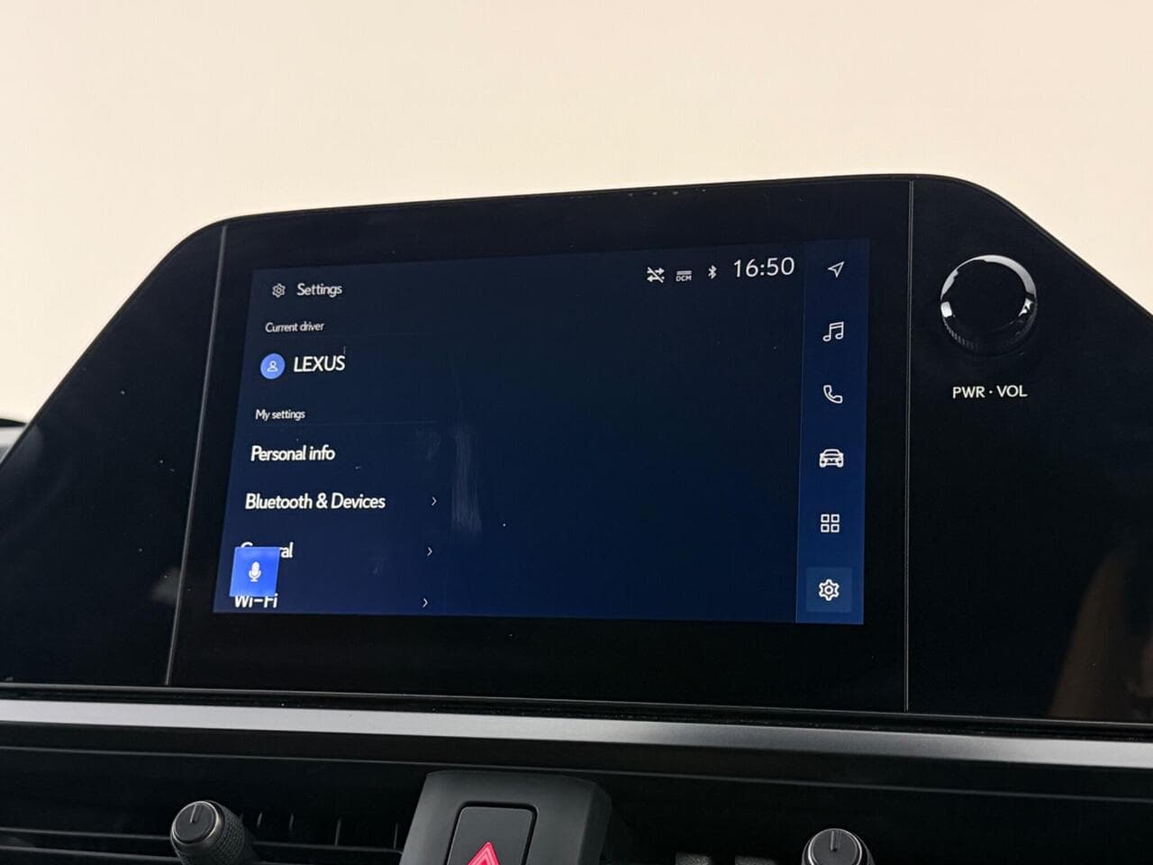 Lexus UX thumbnail Infotainment System