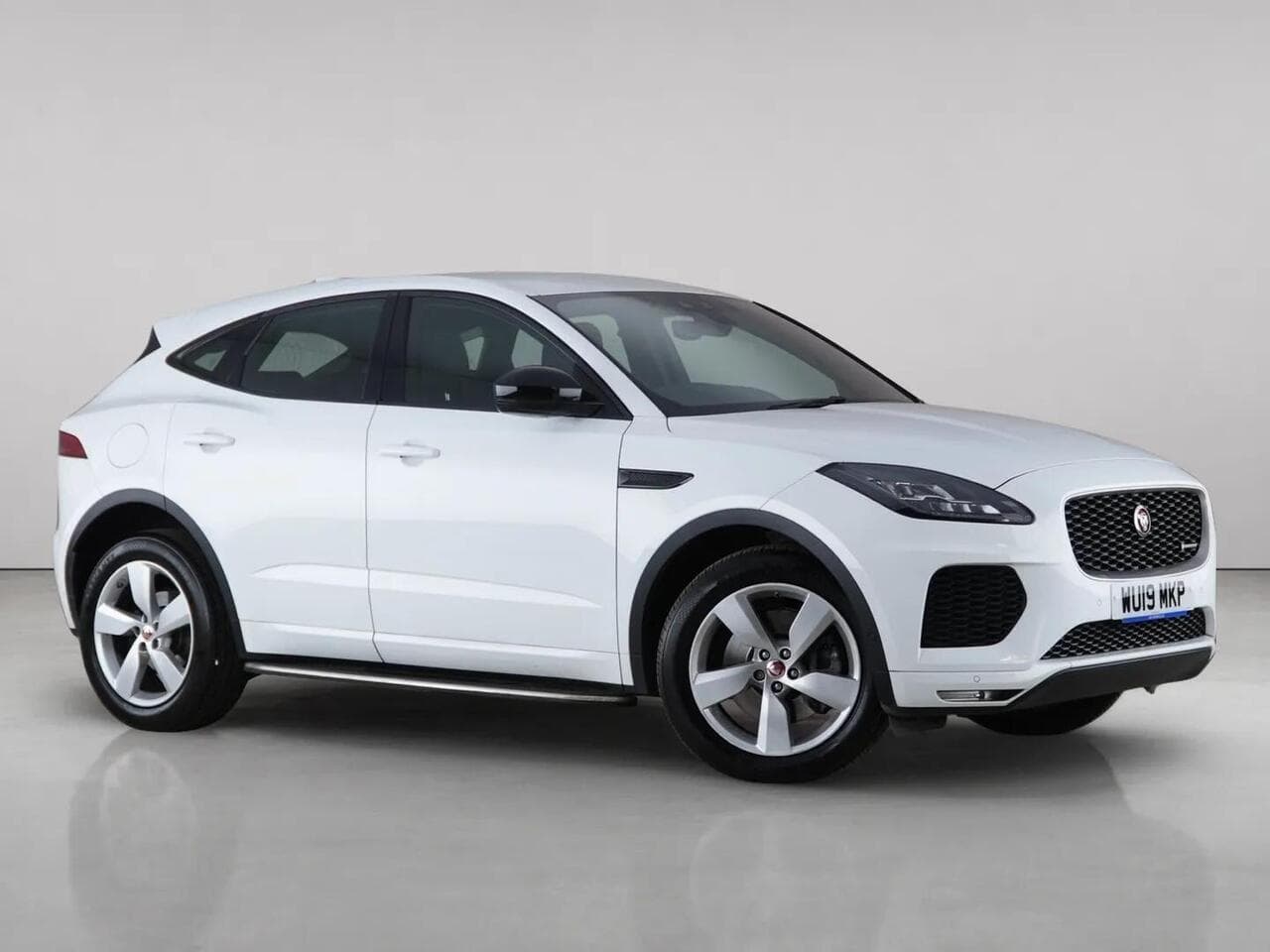 Jaguar E-PACE - Jaguar E-PACE 2.0 P250 R-Dynamic SE Auto AWD Euro 6 (s/s) 5dr