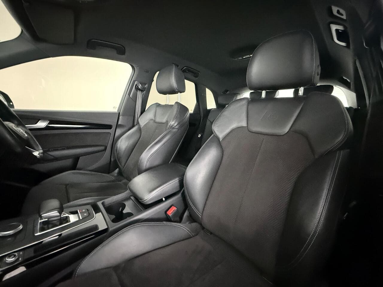 Audi Q5 thumbnail Seat Front Passenger
