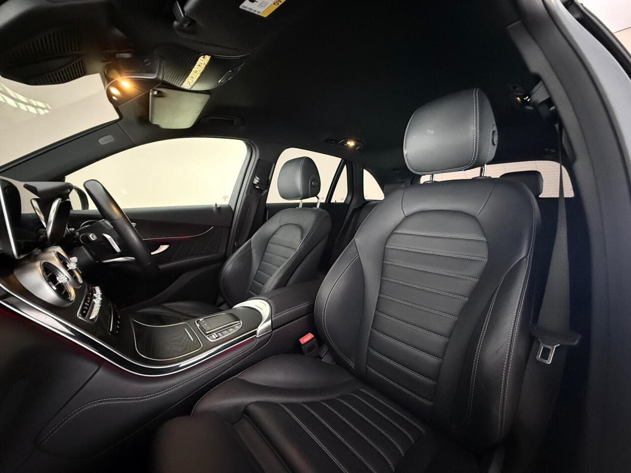 Mercedes-Benz GLC thumbnail Seat Front Passenger