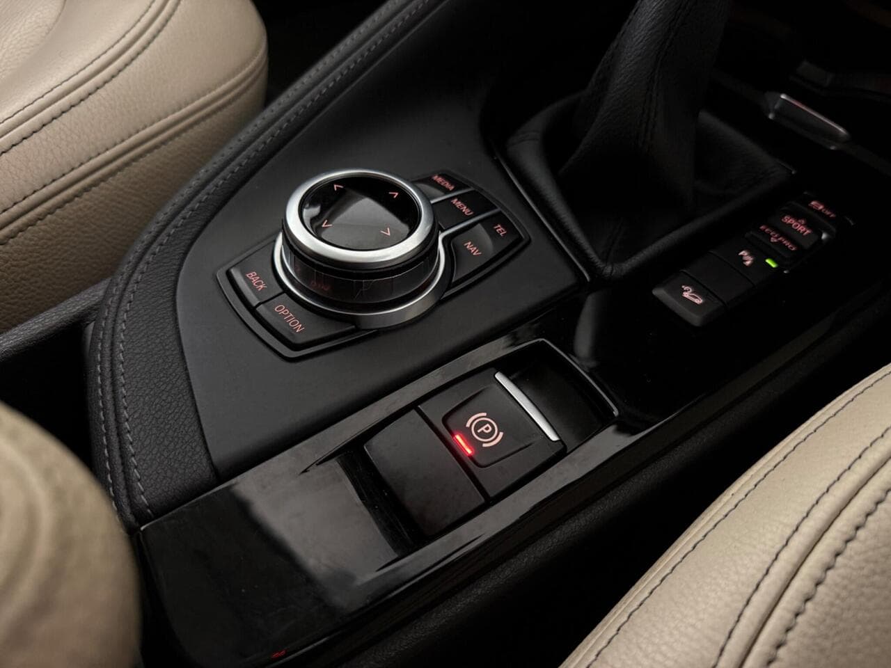 BMW X1 thumbnail Misc Controls