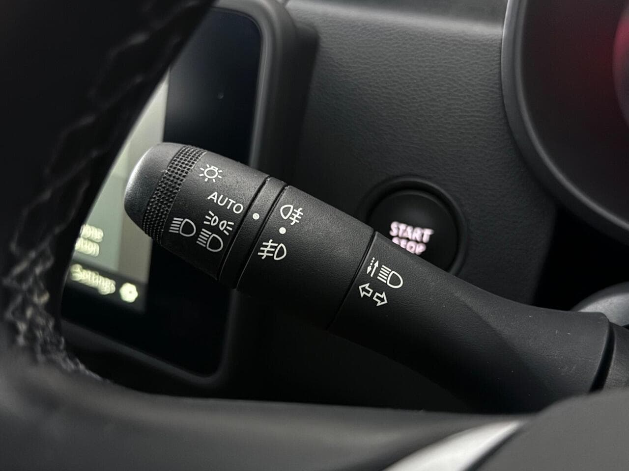 Dacia Duster thumbnail Misc Controls
