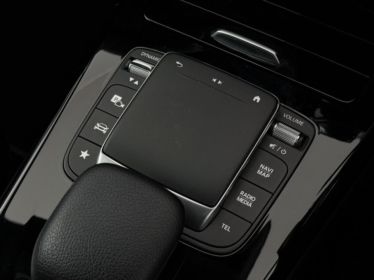 Mercedes-Benz A Class thumbnail Misc Controls