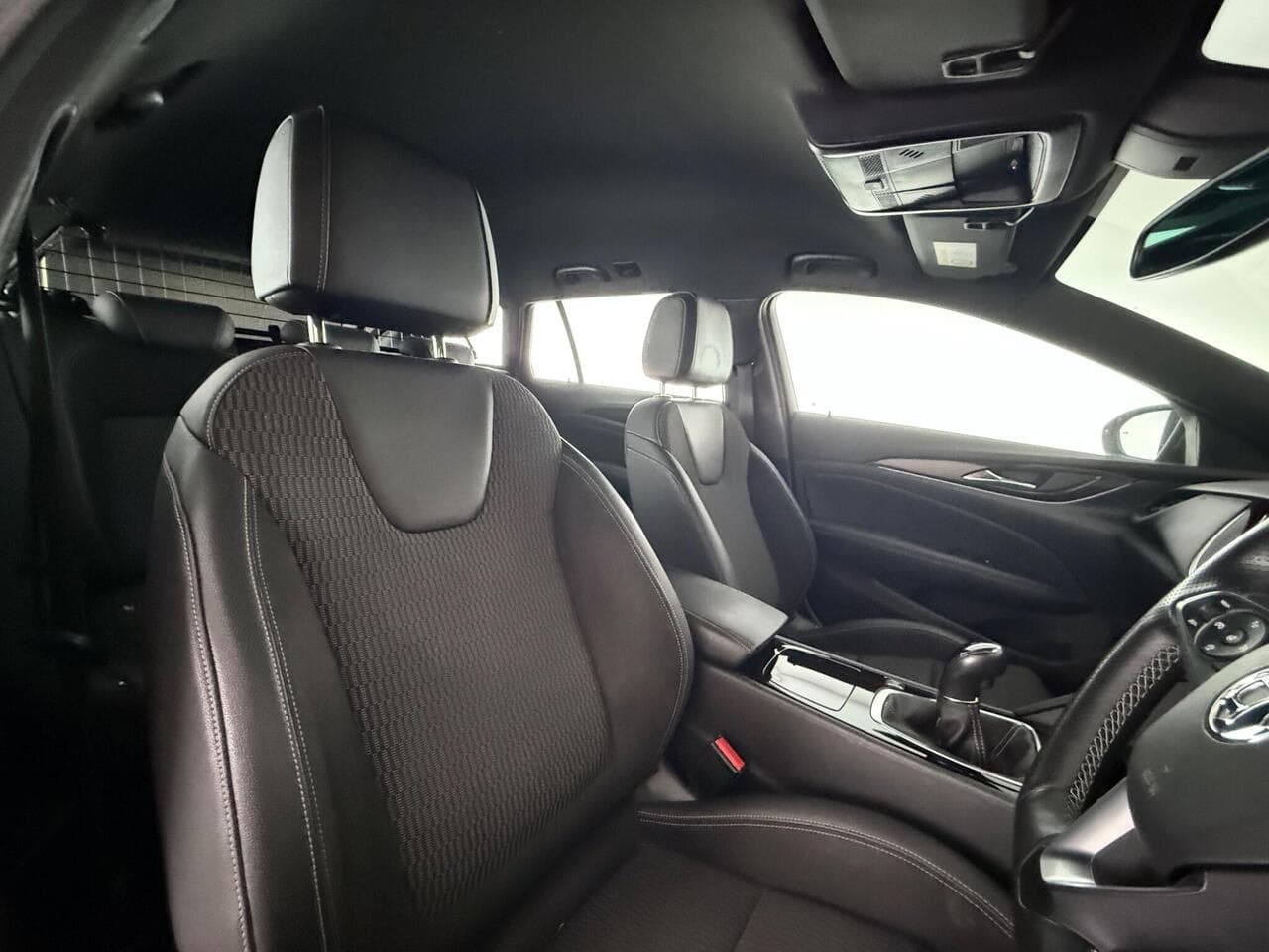 Vauxhall Insignia thumbnail Seat Driver