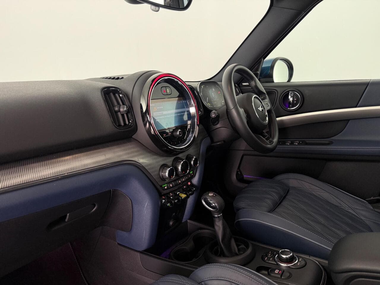MINI Countryman thumbnail Interior Front