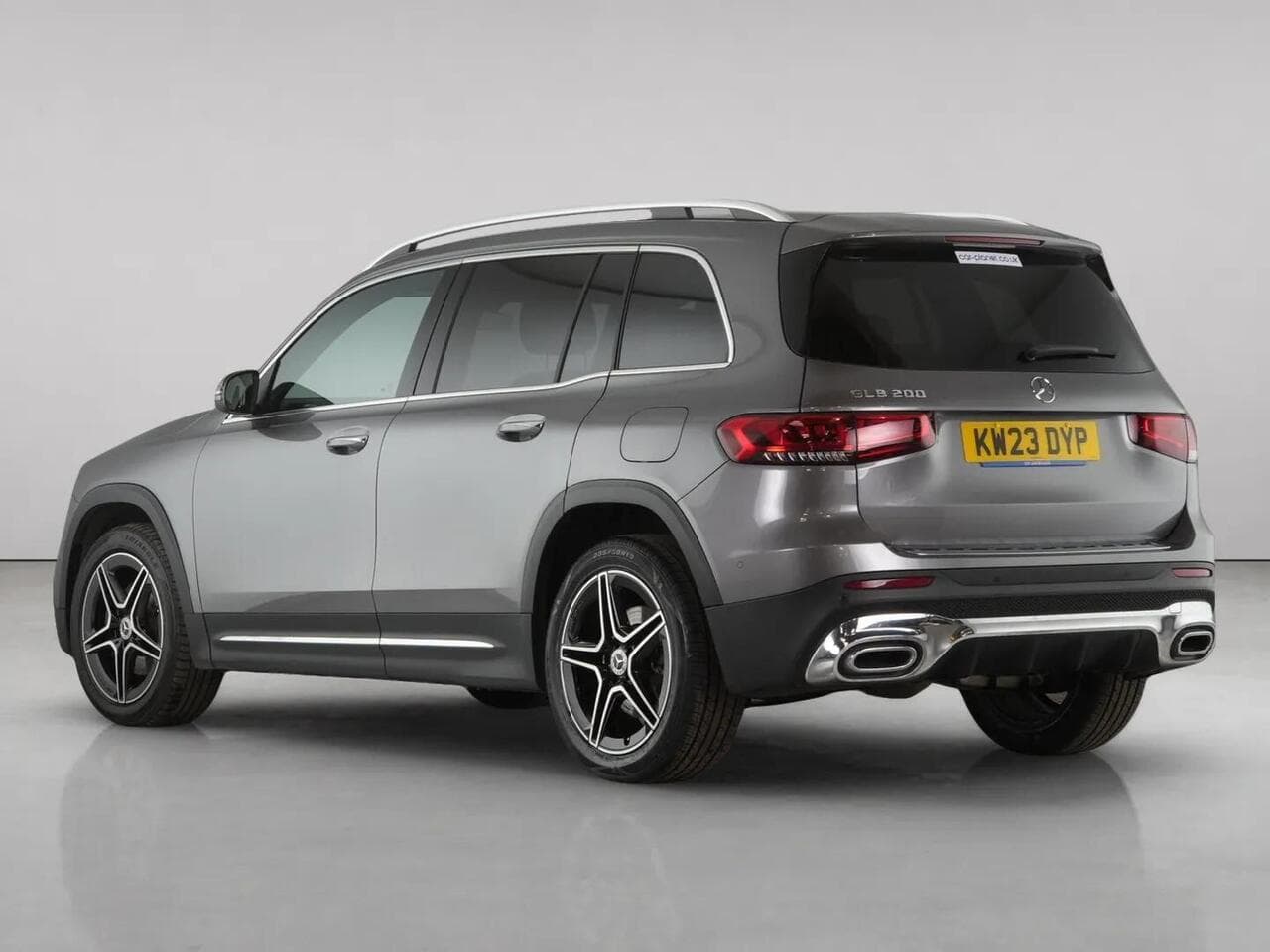 Mercedes-Benz GLB thumbnail Rear Left