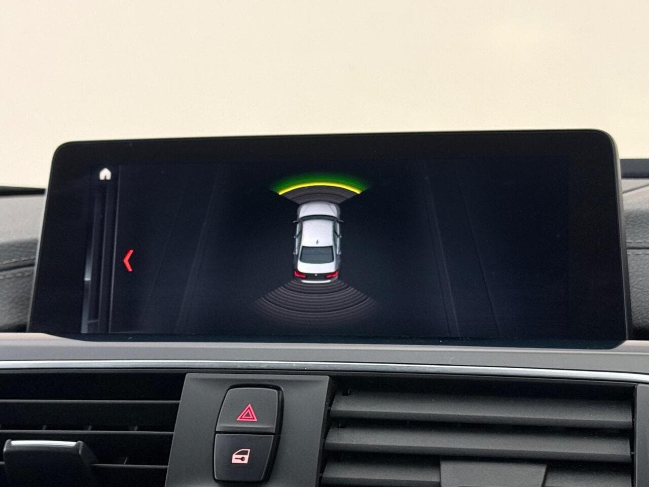 BMW 3 Series thumbnail Infotainment System