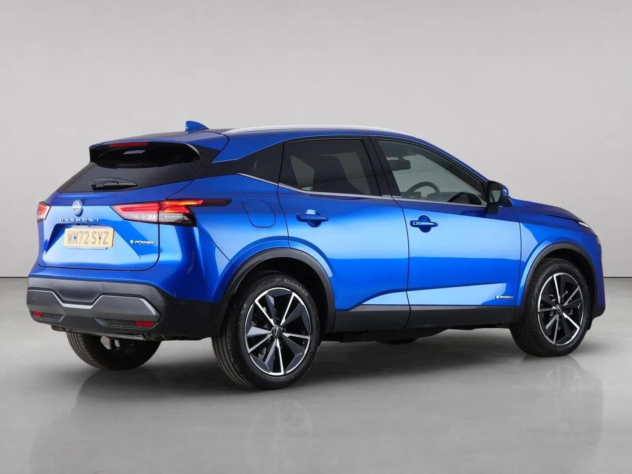Nissan Qashqai thumbnail Rear Right