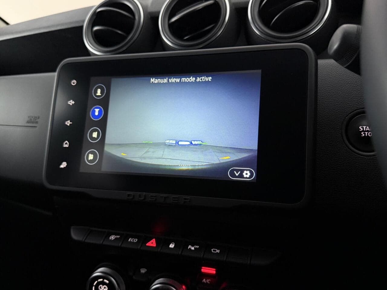 Dacia Duster thumbnail Infotainment System