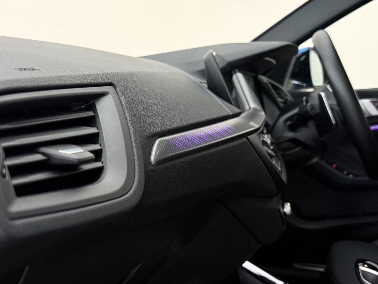 BMW 2 Series Gran Coupe thumbnail Interior Front