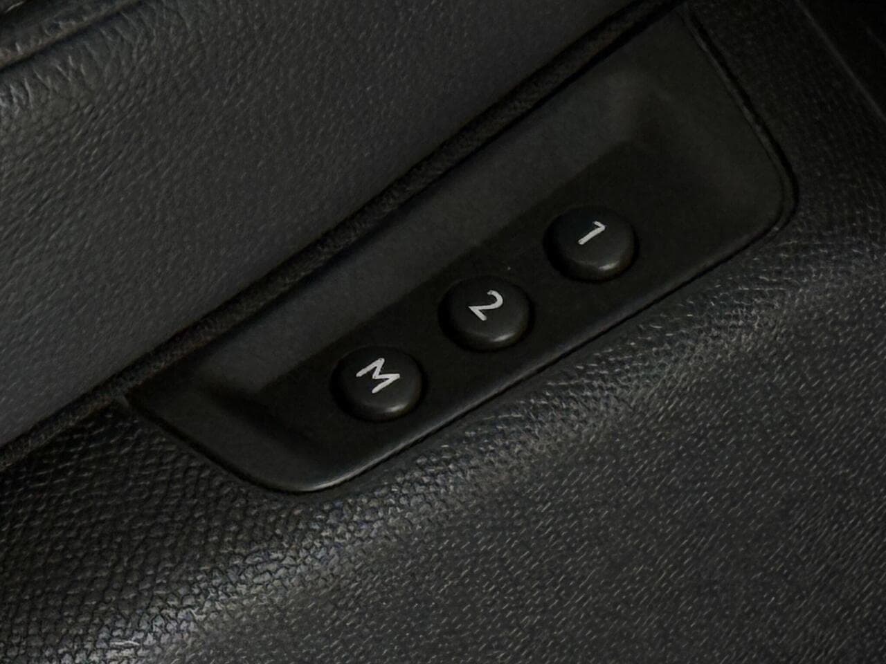 DS AUTOMOBILES DS 7 CROSSBACK thumbnail Misc Controls