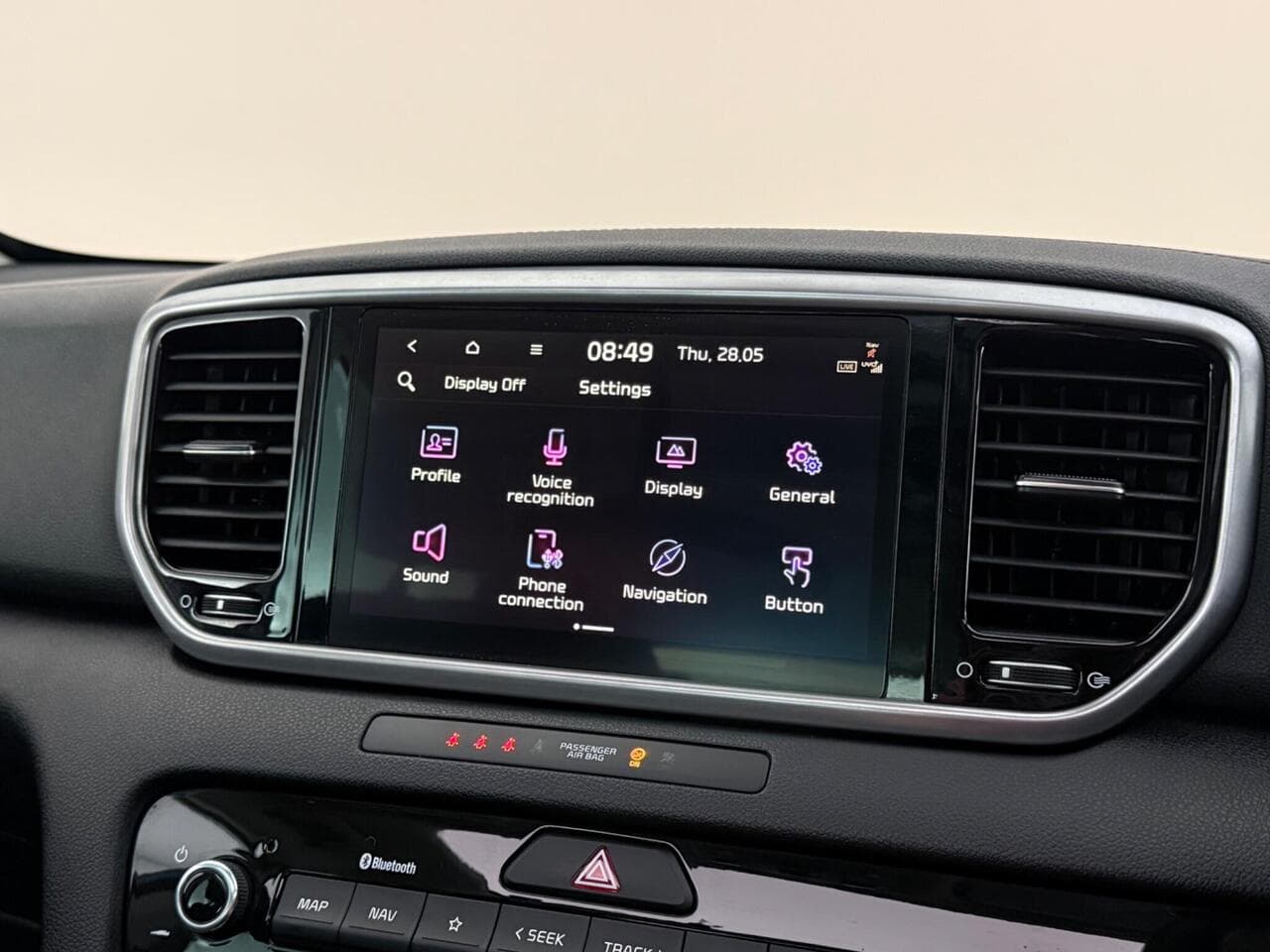 Kia Sportage thumbnail Infotainment System