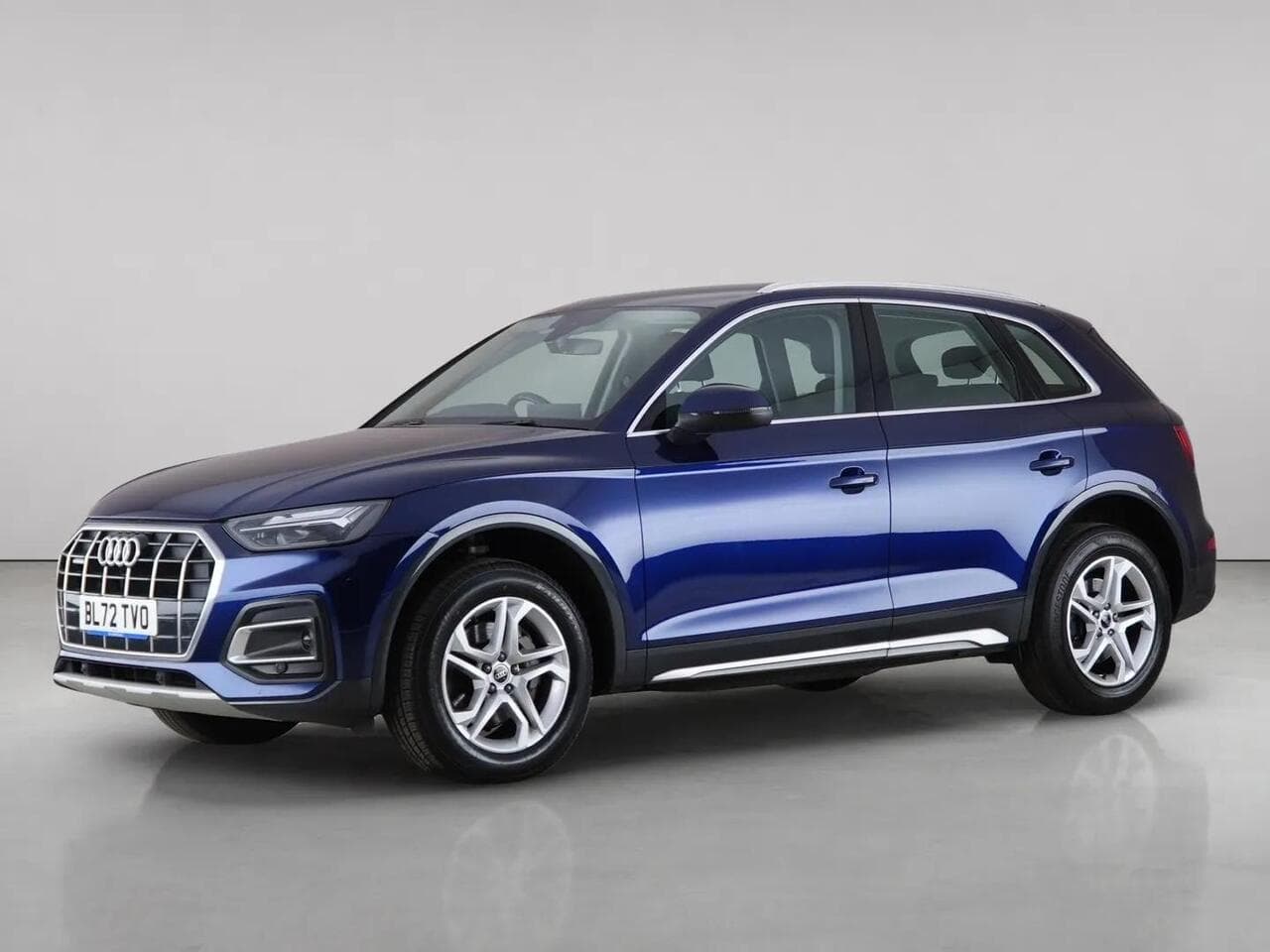 Audi Q5 thumbnail Front Left