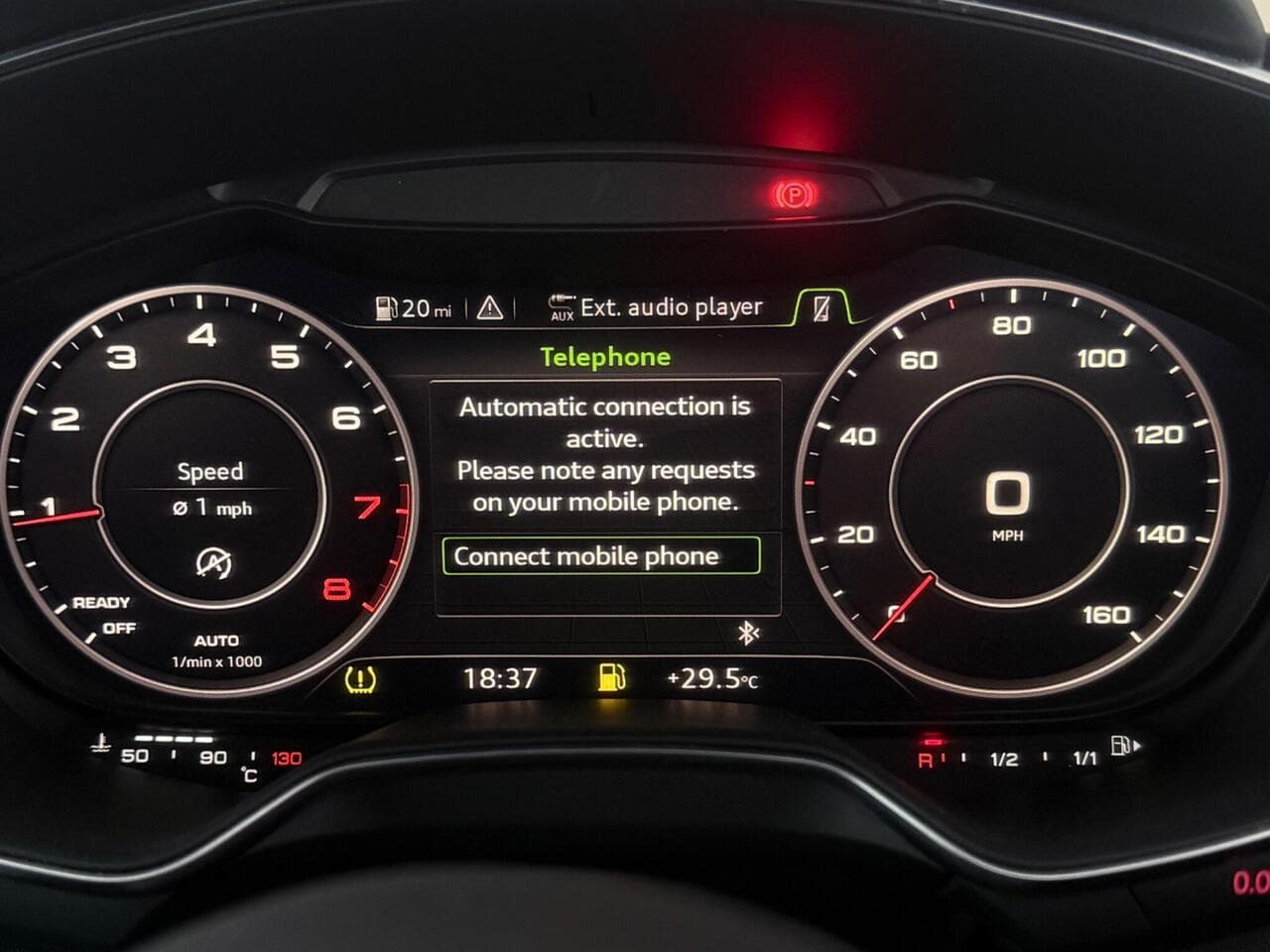Audi TT thumbnail Driver Instruments