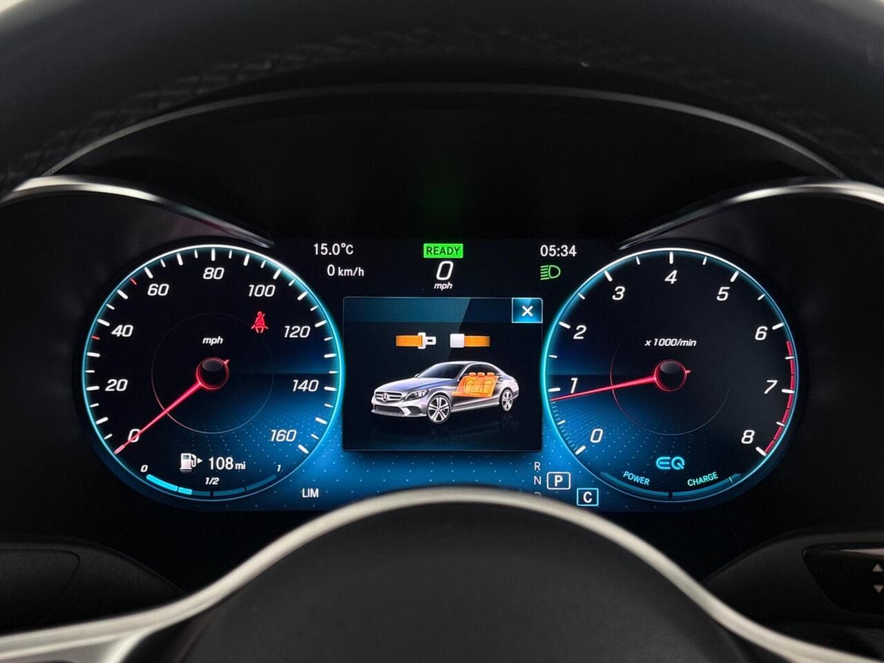 Mercedes-Benz C Class thumbnail Driver Instruments