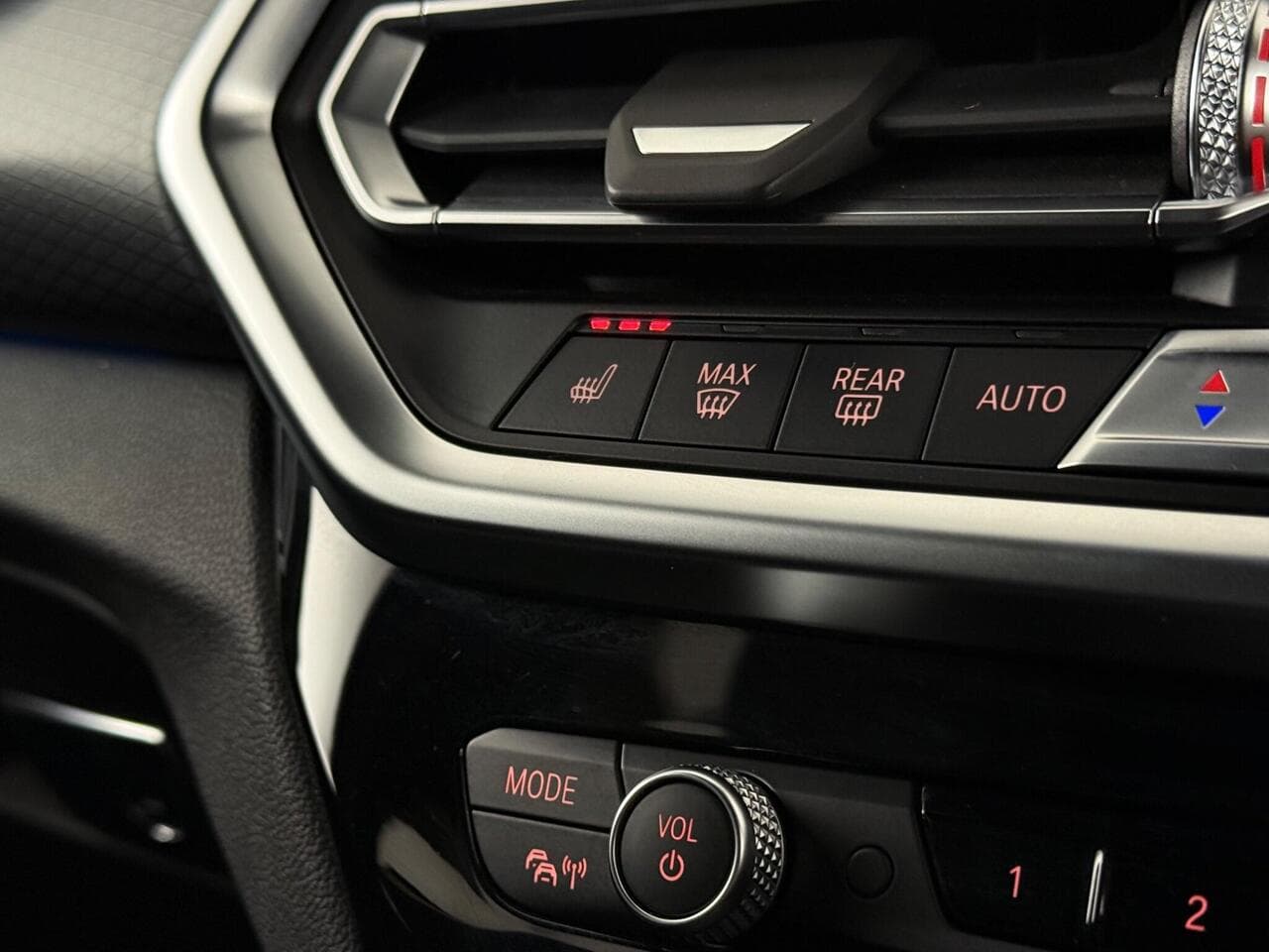 BMW iX3 thumbnail Misc Controls