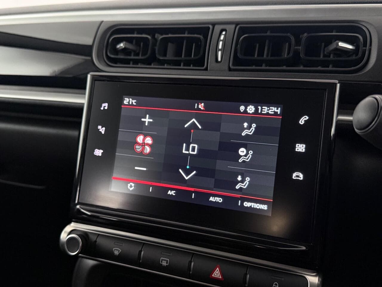 Citroen C3 thumbnail Infotainment System