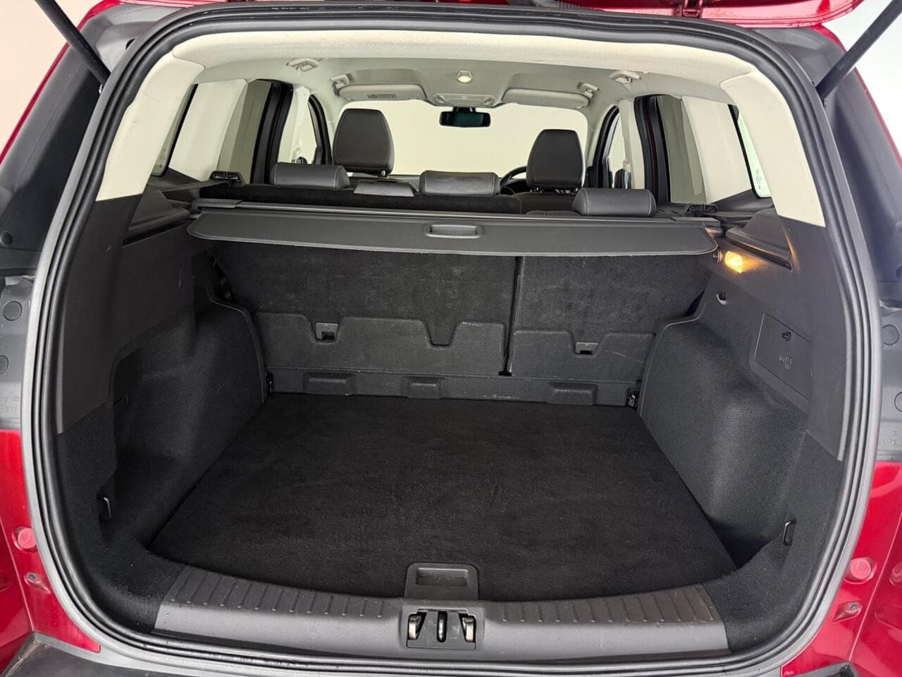 Ford Kuga thumbnail Boot
