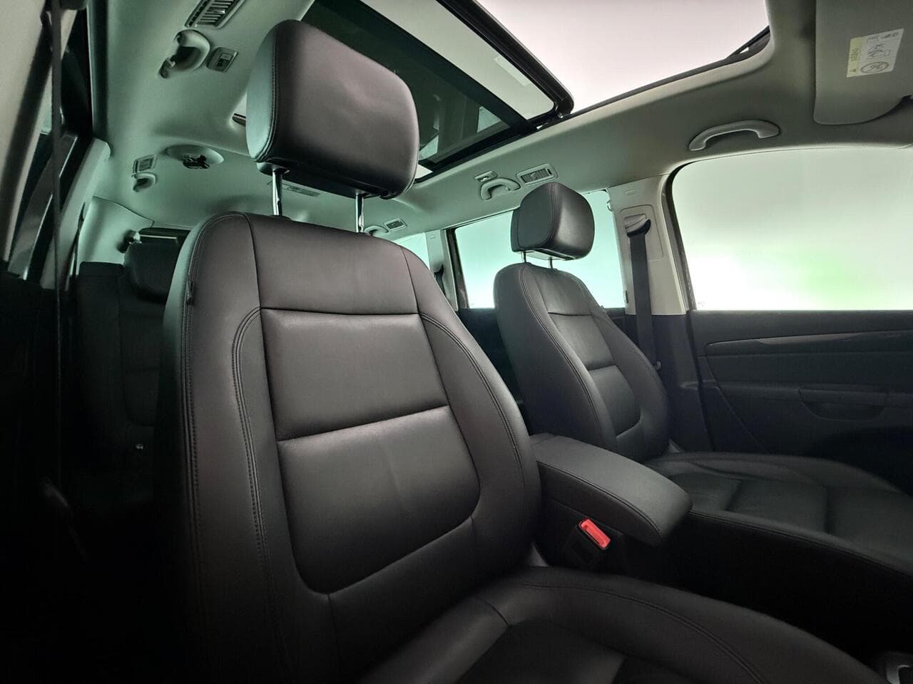 SEAT Alhambra thumbnail Seat Driver