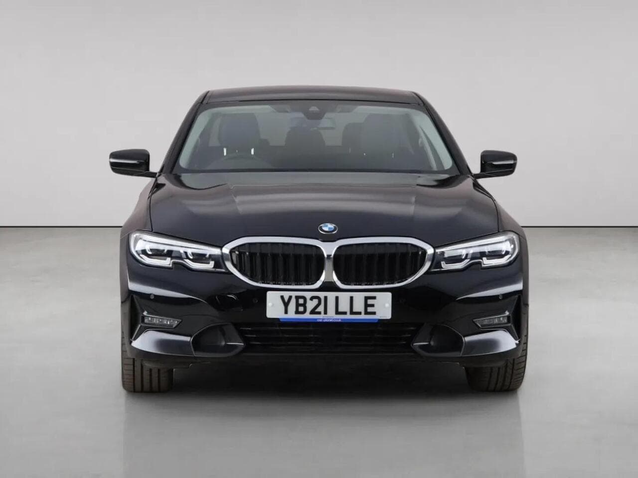 BMW 3 Series thumbnail Front