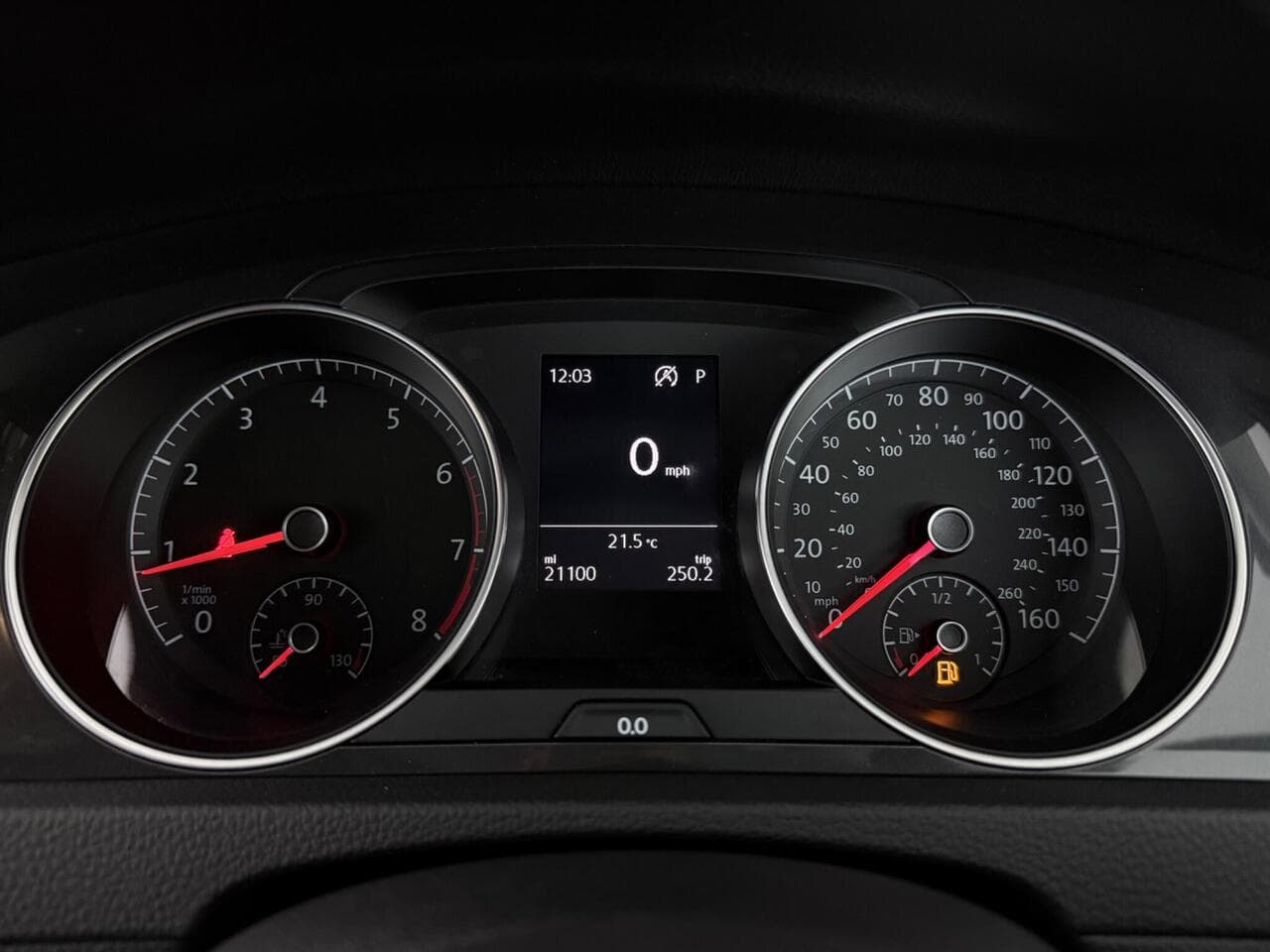 Volkswagen Golf thumbnail Driver Instruments