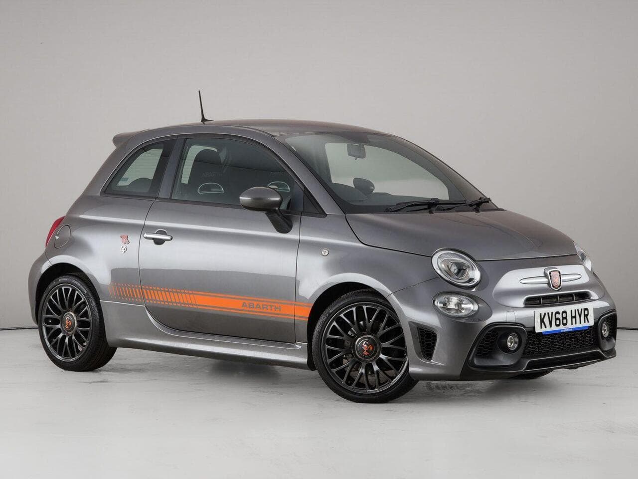 Abarth 595 - Abarth 595 1.4 T-Jet 70th Euro 6 3dr