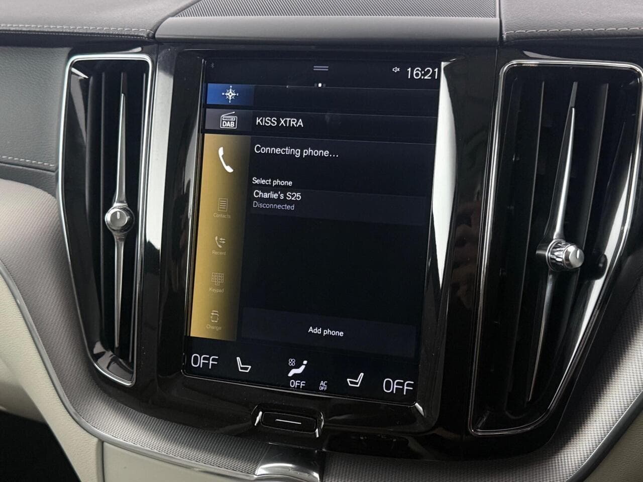 Volvo XC60 thumbnail Infotainment System
