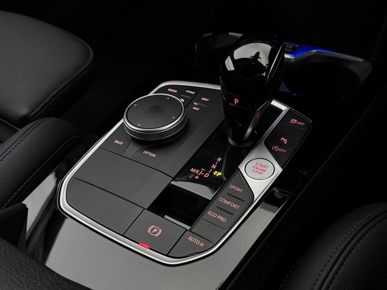 BMW 2 Series Gran Coupe thumbnail Interior Front