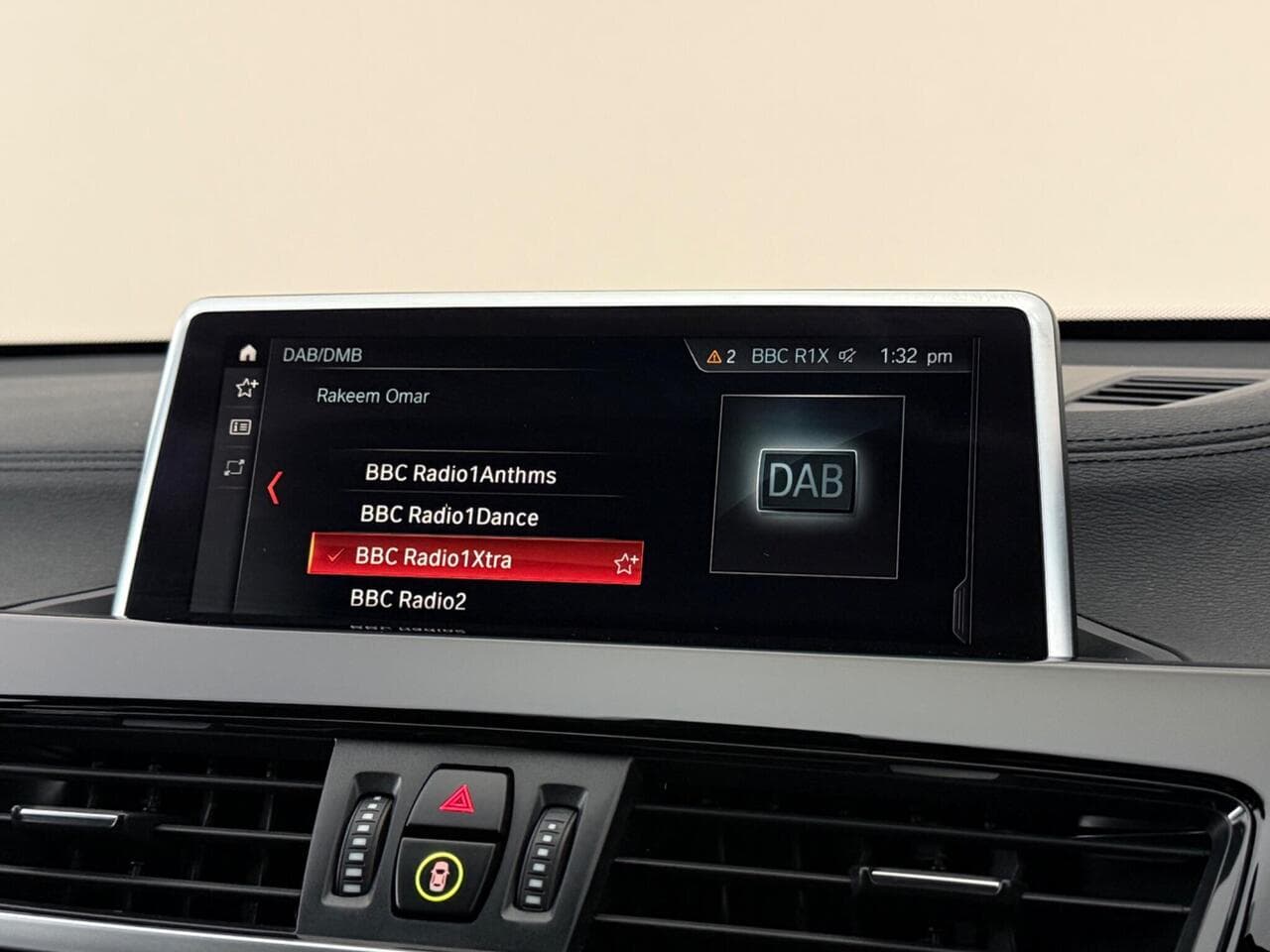 BMW X1 thumbnail Infotainment System