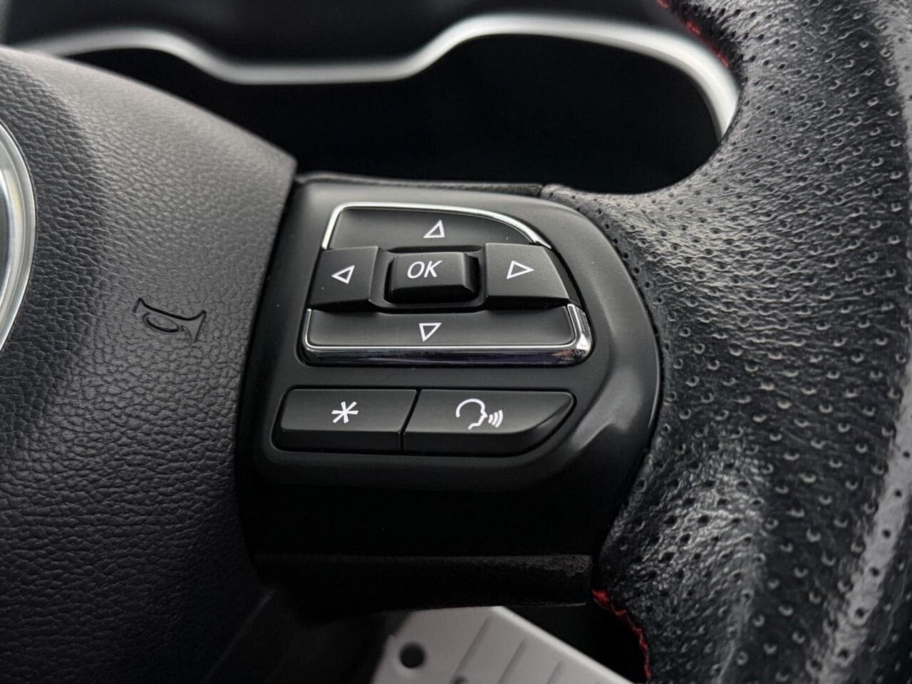 MG MG ZS thumbnail Misc Controls