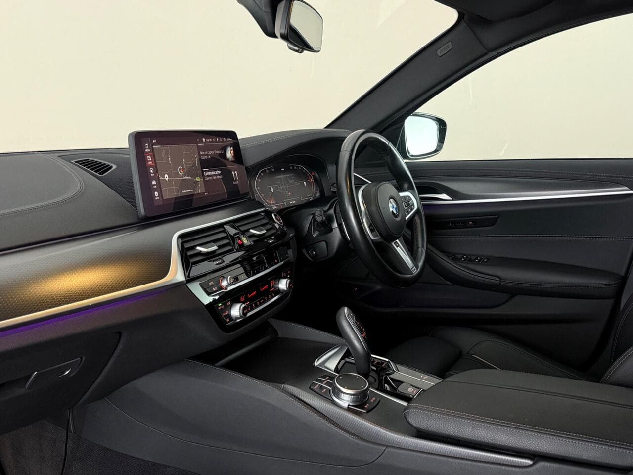 BMW 5 Series thumbnail Interior Front