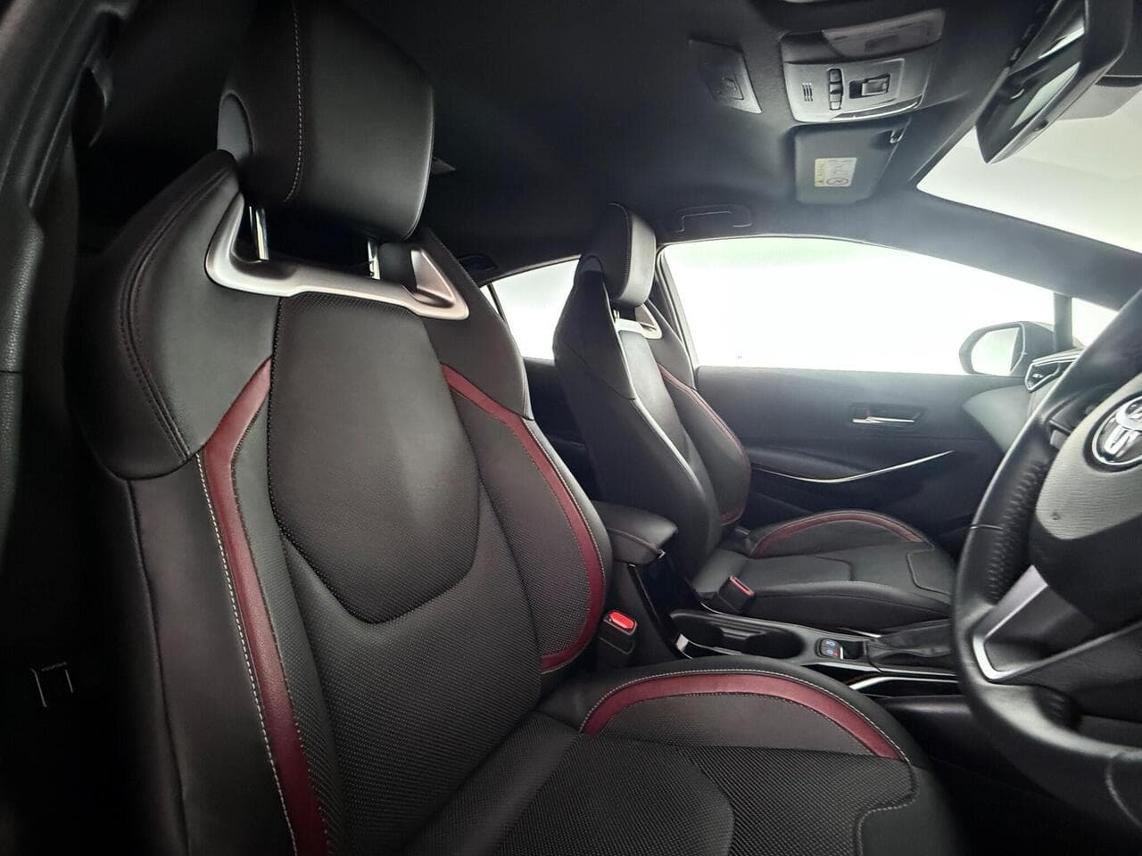 Toyota Corolla thumbnail Seat Driver