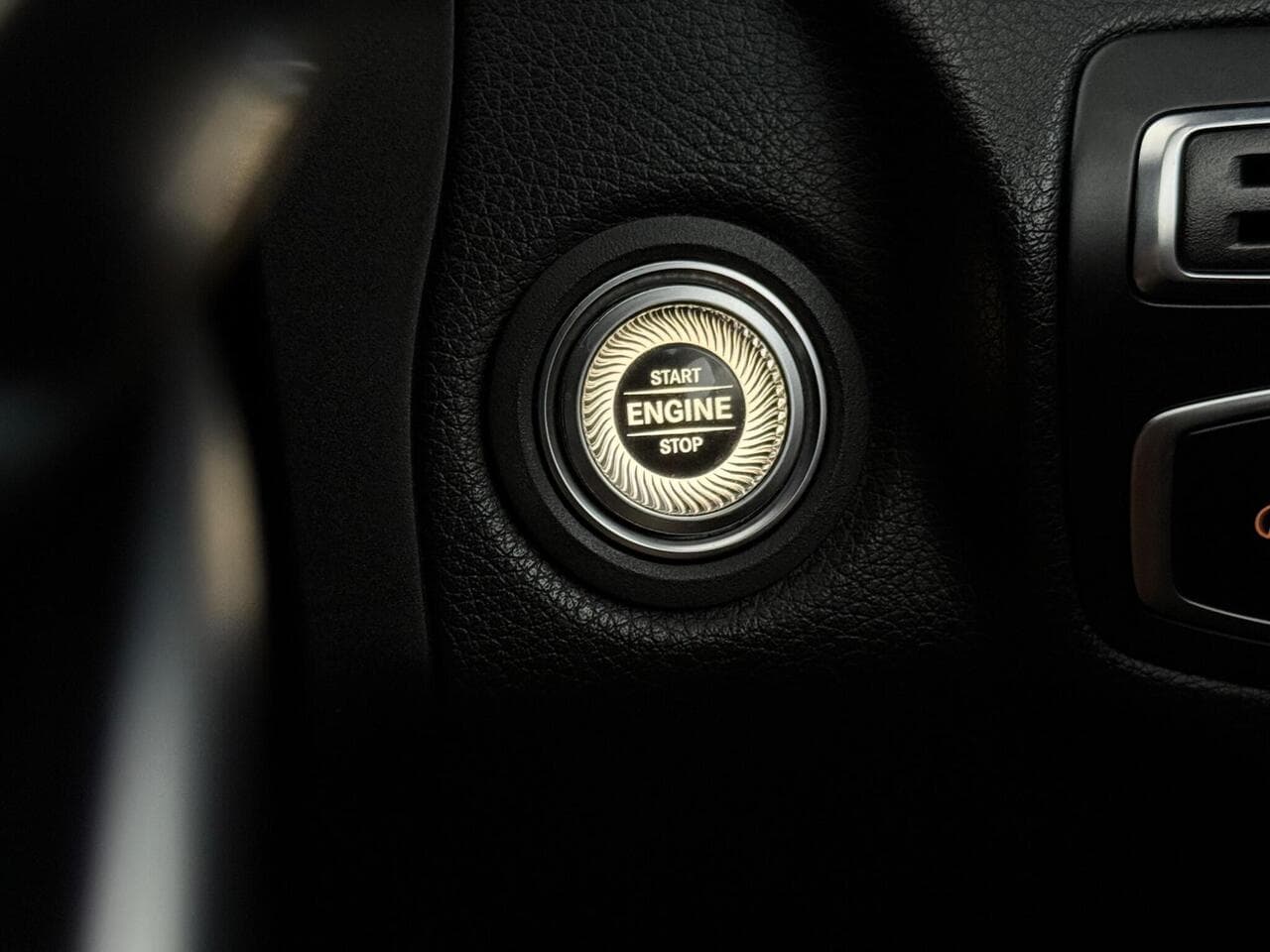 Mercedes-Benz C Class thumbnail Inconclusive