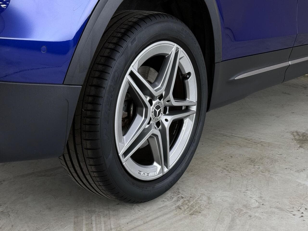 Mercedes-Benz GLB thumbnail Wheel