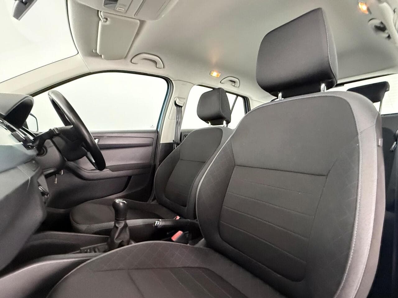 Skoda Fabia thumbnail Seat Front Passenger