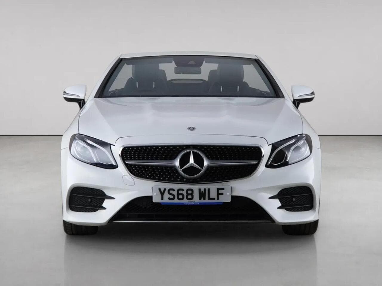 Mercedes-Benz E Class thumbnail Front