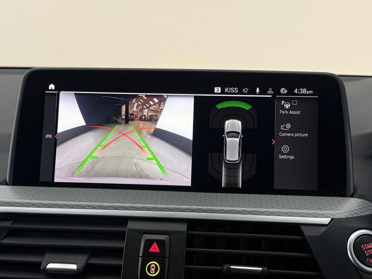 BMW X3 thumbnail Infotainment System