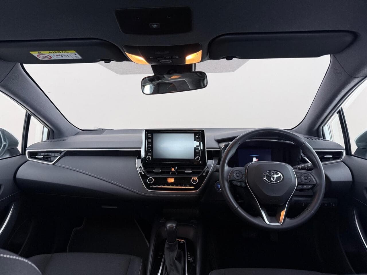 Toyota Corolla thumbnail Interior Front