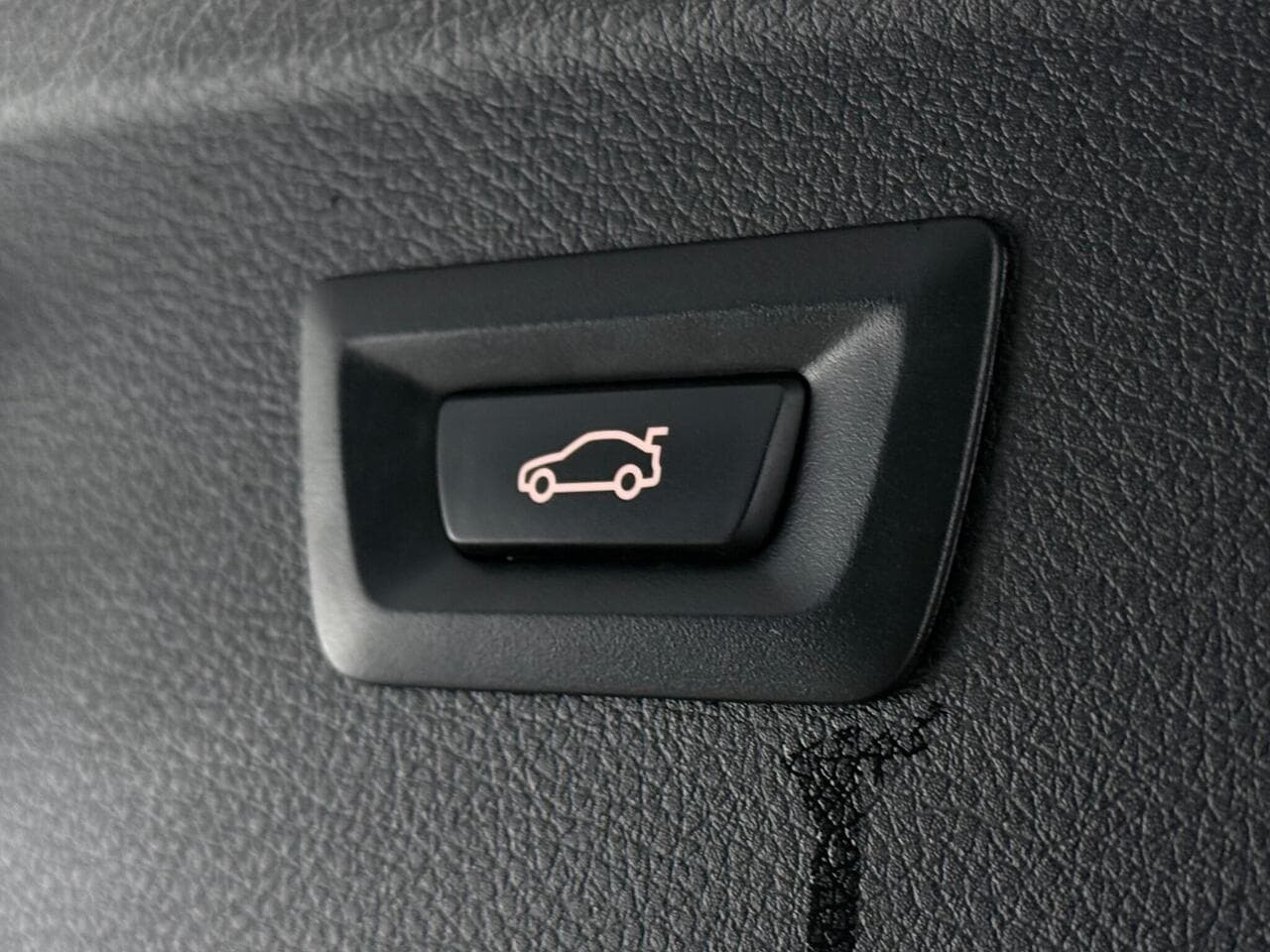 BMW 2 Series Active Tourer thumbnail Misc Controls