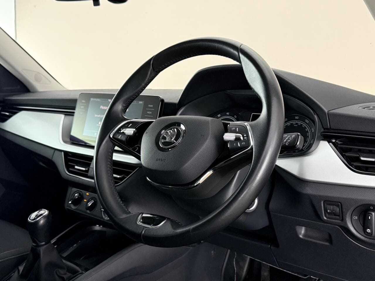 Skoda Kamiq thumbnail Steering Wheel