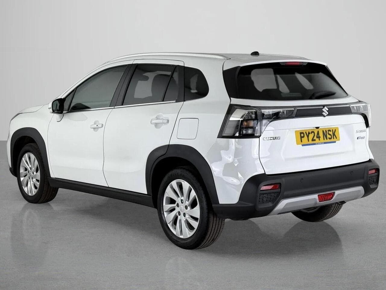 Suzuki S-Cross thumbnail Rear Left