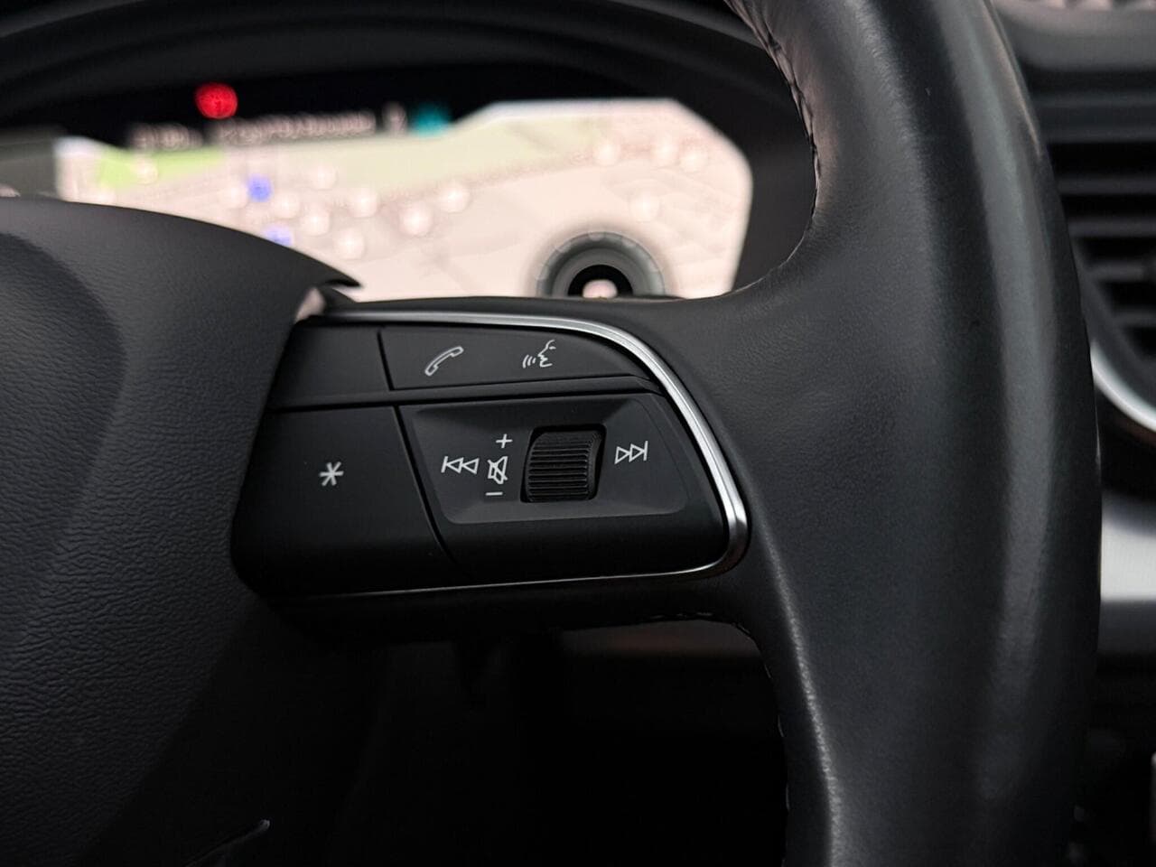 Audi Q5 thumbnail Misc Controls