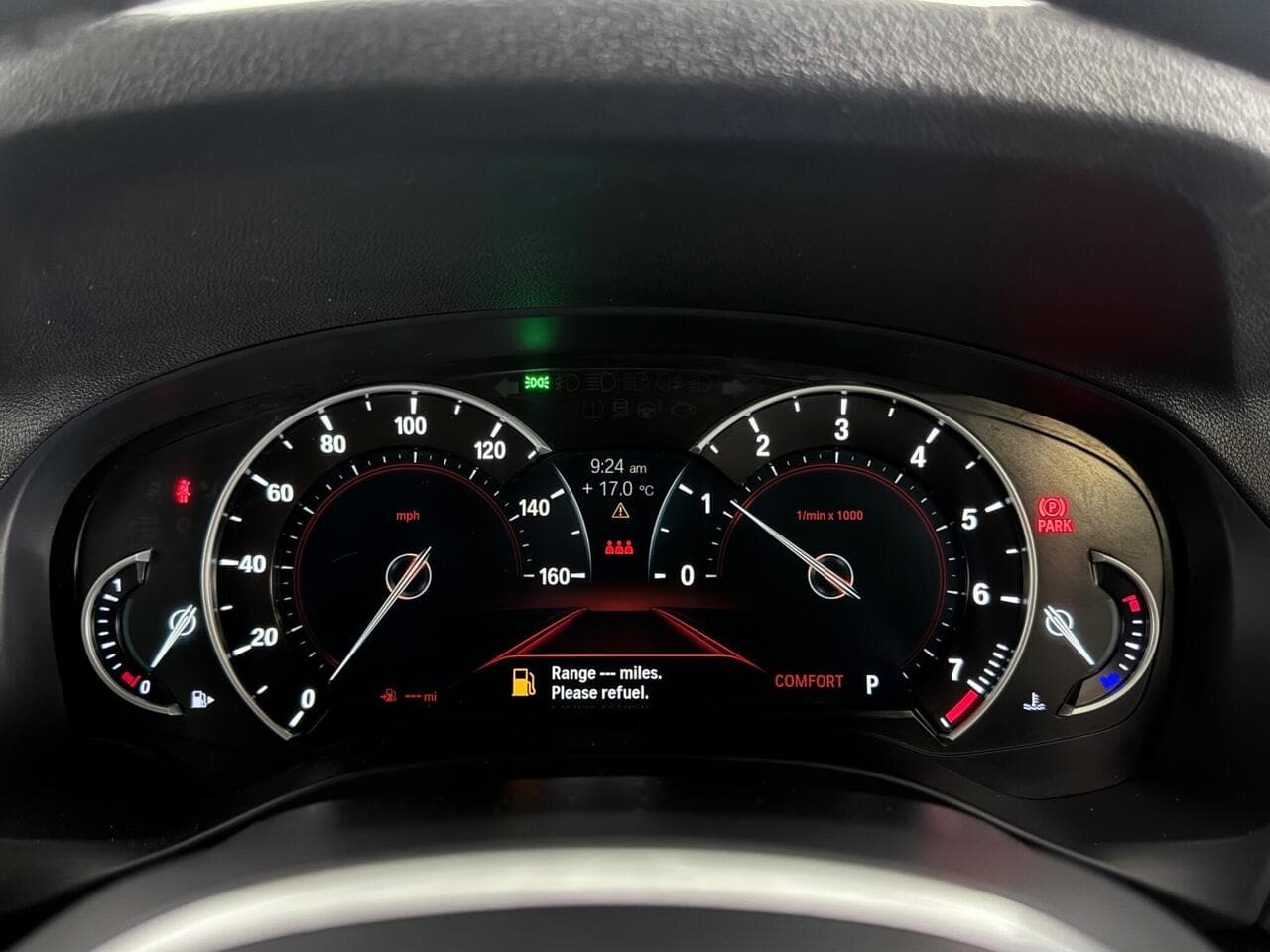 BMW X3 thumbnail Driver Instruments