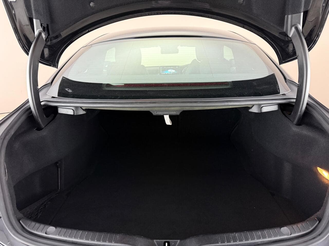 Mercedes-Benz C Class thumbnail Boot