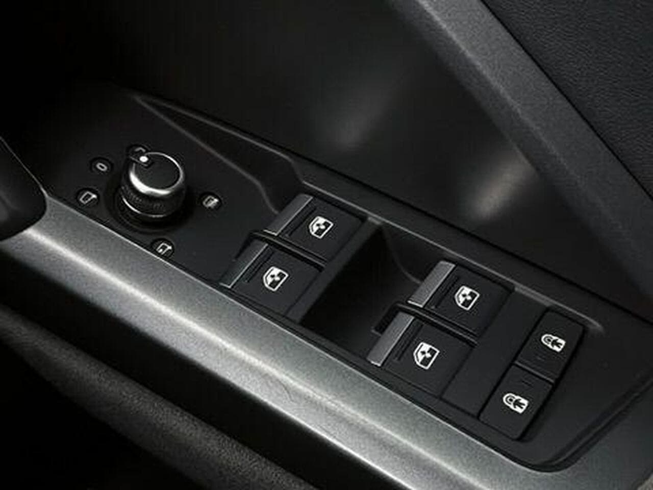 Audi Q3 thumbnail Misc Controls