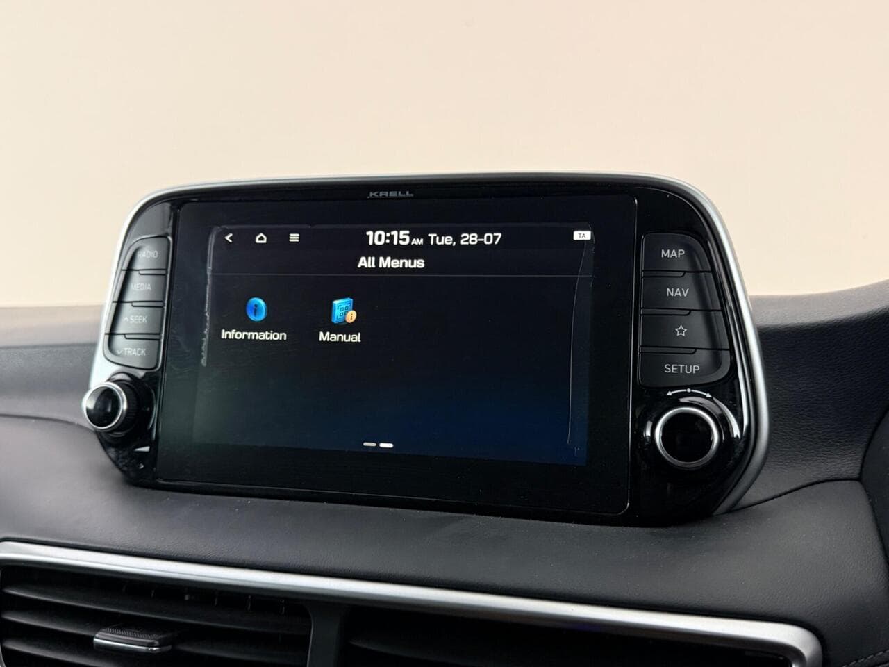 Hyundai TUCSON thumbnail Infotainment System