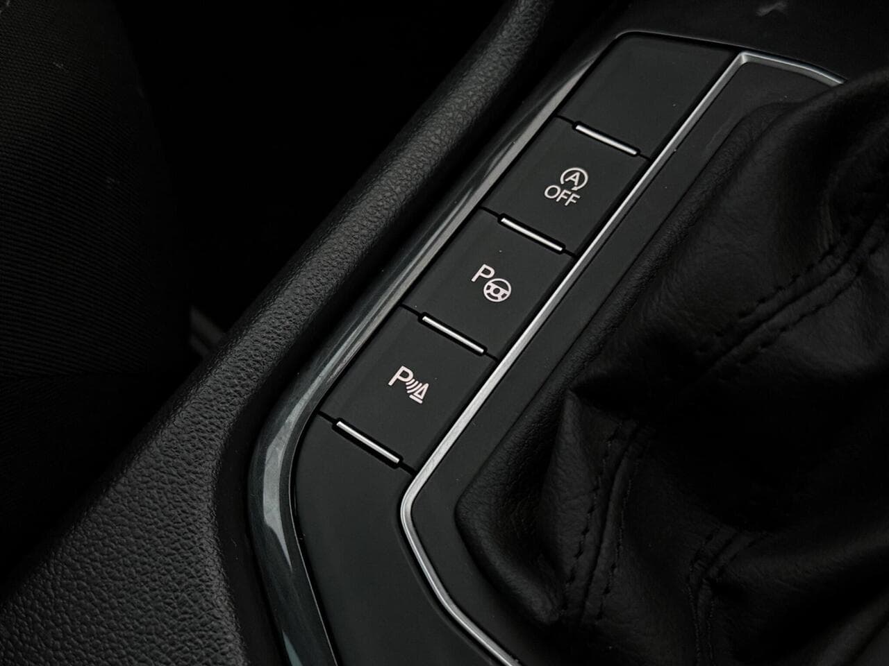 Volkswagen Tiguan thumbnail Misc Controls