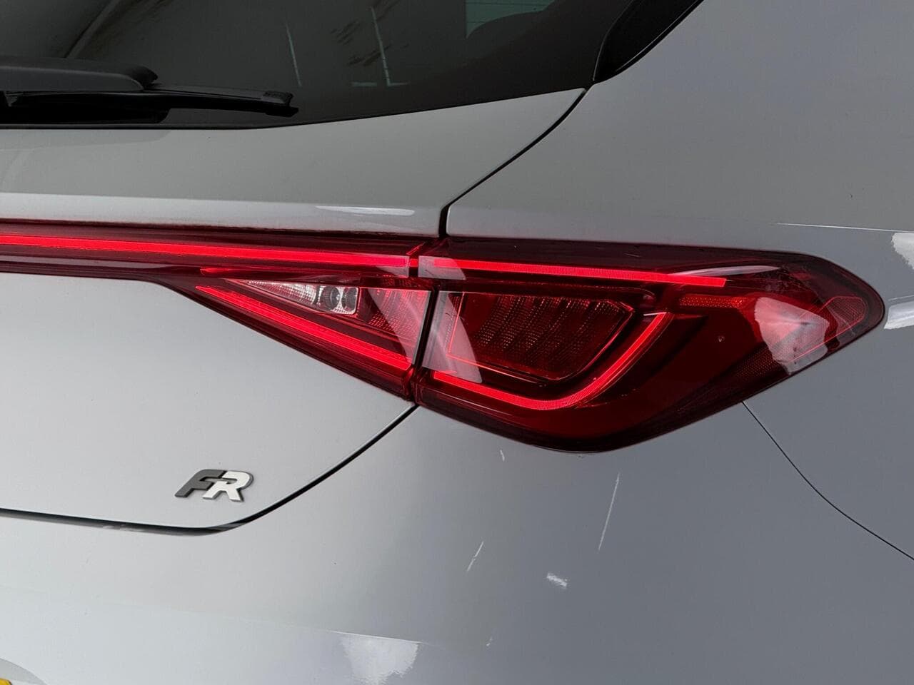 SEAT Leon thumbnail Lights Rear